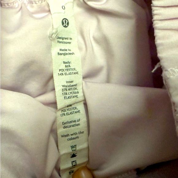 Lululemon women’s shorts size 0 WITH BAG - Picture 8 of 11